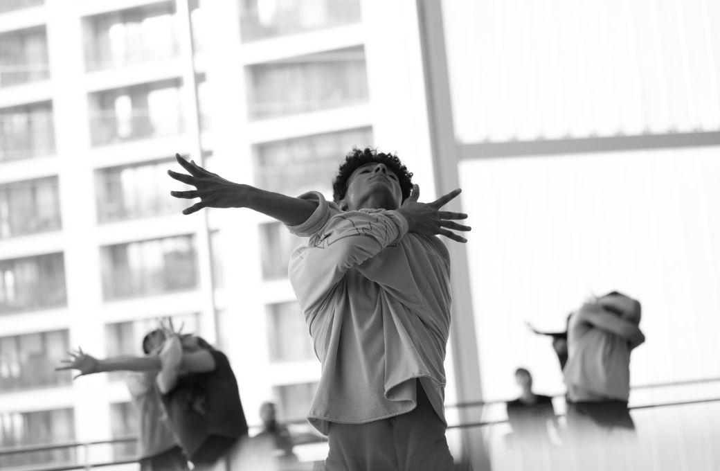 English National Ballet in rehearsal for <i>Auguries of Innocence</i> &copy; Isabella Turolla