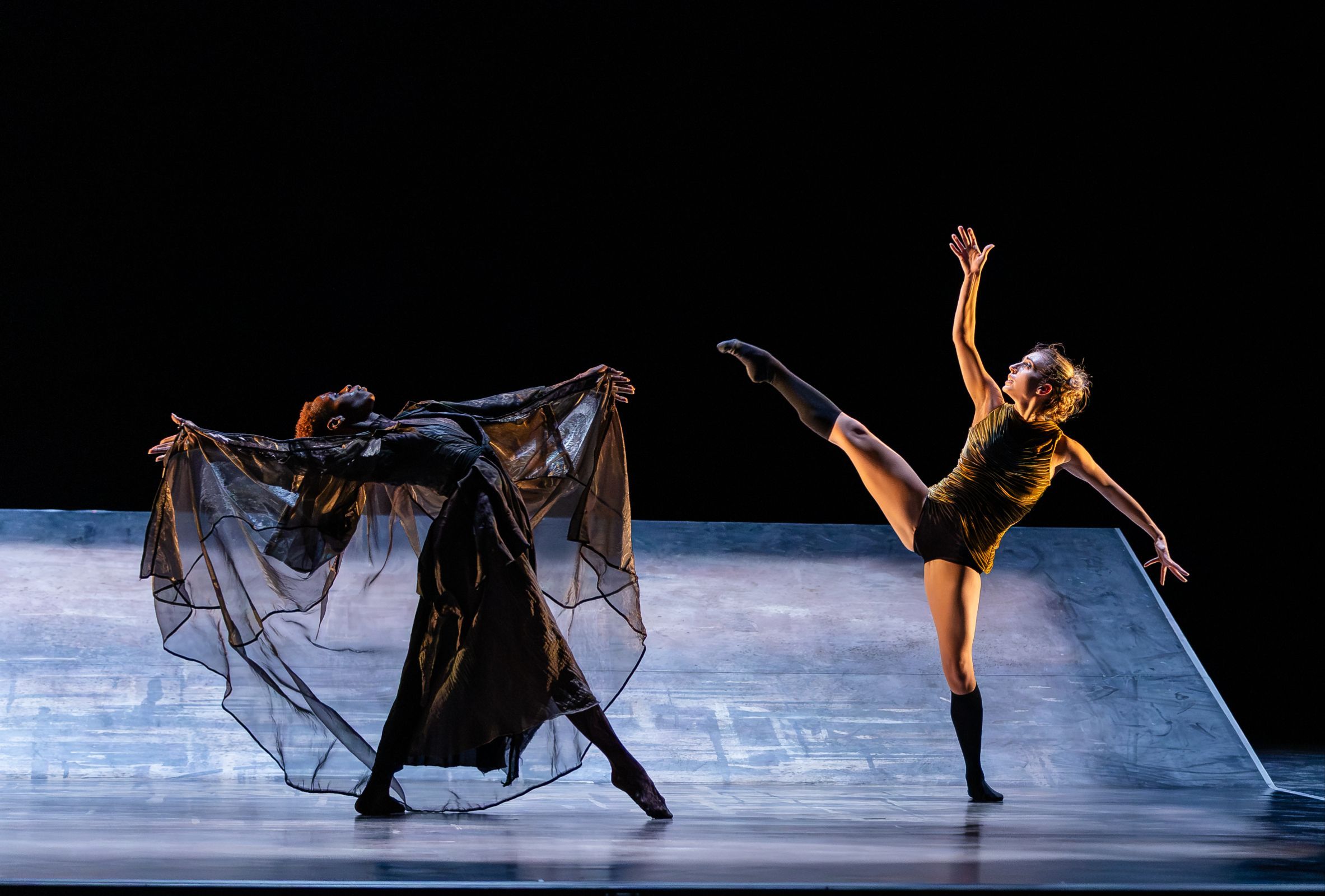 Rishnan Benjamin and Kayla-Maree Tarantolo in <i>Entress</i> by Julia Cheng &copy; Andy Ross