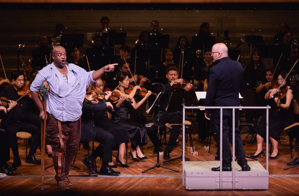 Siyabulela Ntlale (Porgy), Enrique Mazzola and Chineke! Orchestra © Berliner Festspiele, Foto: Fabian Schellhorn