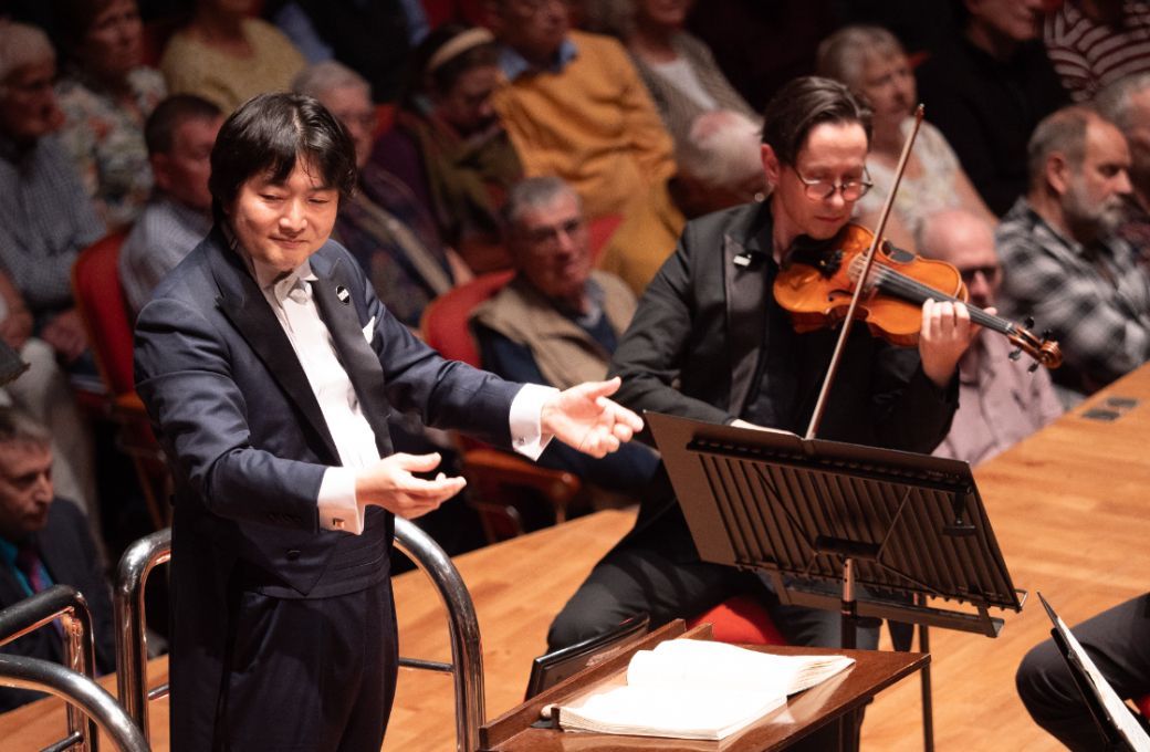 Kazuki Yamada conducts the City of Birmingham Symphony Orchestra © Hannah Blake-Fathers