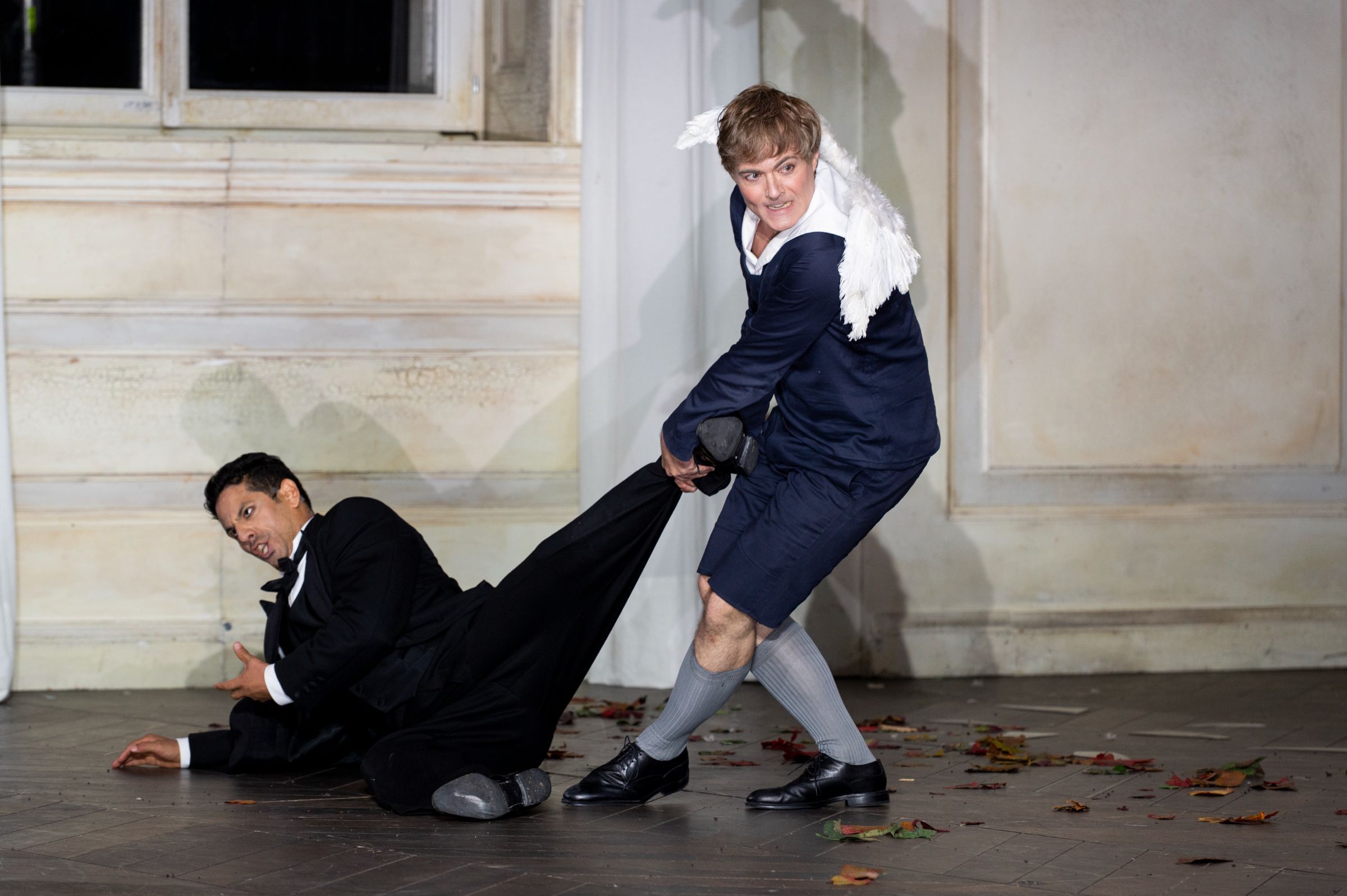 Germán Olvera (Count Almaviva) and Uli Kirsch (Cherubino double) &copy; Fabrizio Sansoni | Teatro dell'Opera di Roma