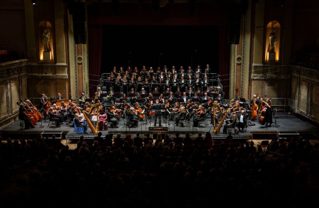 The Monteverdi Choir and Orchestre R&eacute;volutionnaire et Romantique &copy; Paul Marc Mitchell
