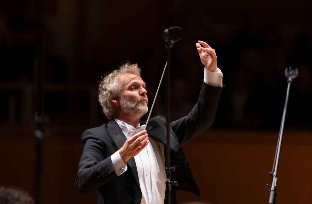 Thomas S&oslash;nderg&aring;rd &copy; Martin Shields