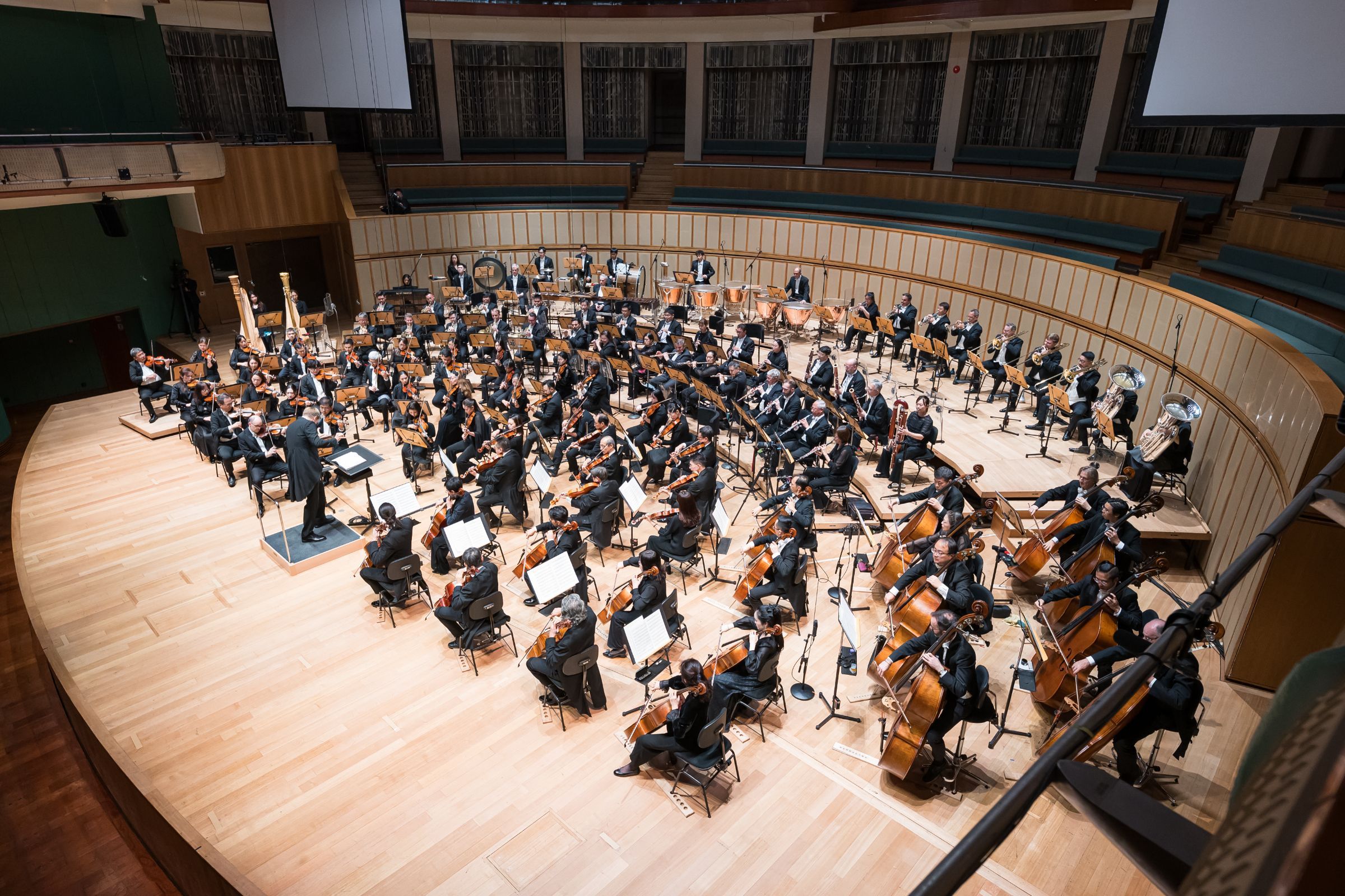 Vasily Petrenko conducts the Singapore Symphony Orchestra &copy; Jack Yam | Singapore Symphony Orchestra