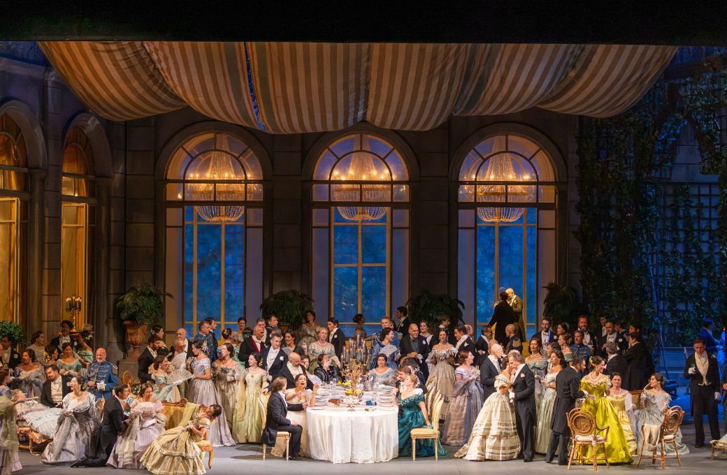 <i>La traviata</i>, Act 1 © Brescia e Amisano | Teatro alla Scala