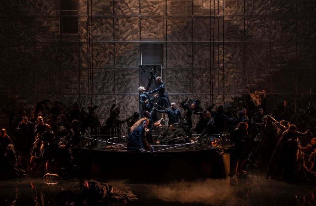 <i>Macbeth</i> mis en sc&egrave;ne par Stefano Poda &copy; J. Berger / ORW-Li&egrave;ge