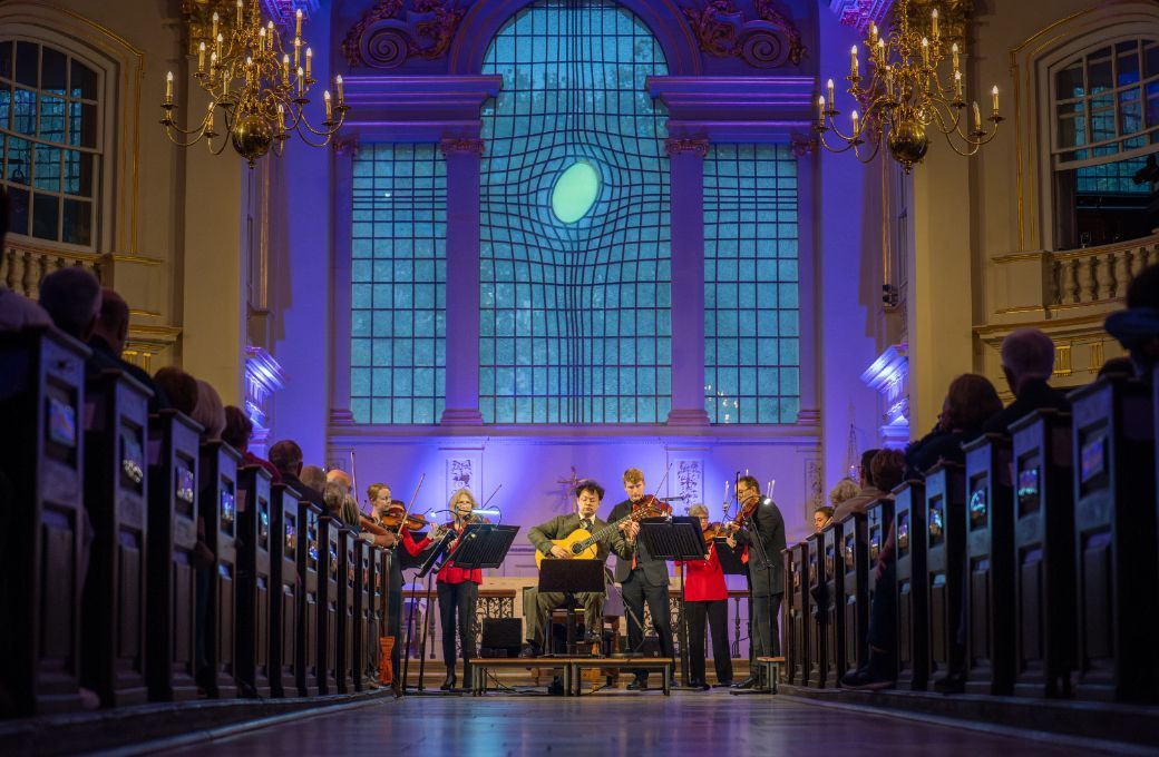 Sean Shibe and the London Mozart Players &copy; Charles Lewis