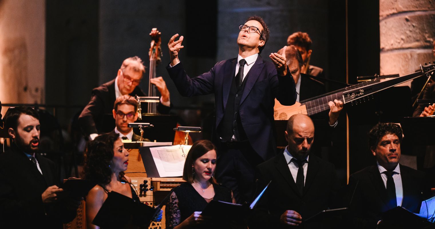Leonardo García-Alarcón tutoie l'éternité au Festival d’Ambronay &copy; Paul Bourdrel
