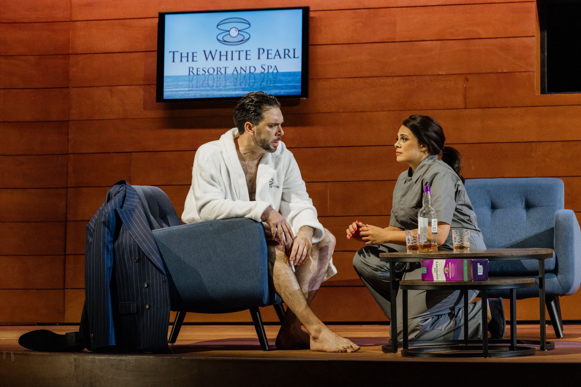 Samuel Dundas (Zurga) and Madison Nonoa (Leïla) &copy; Andi Crown