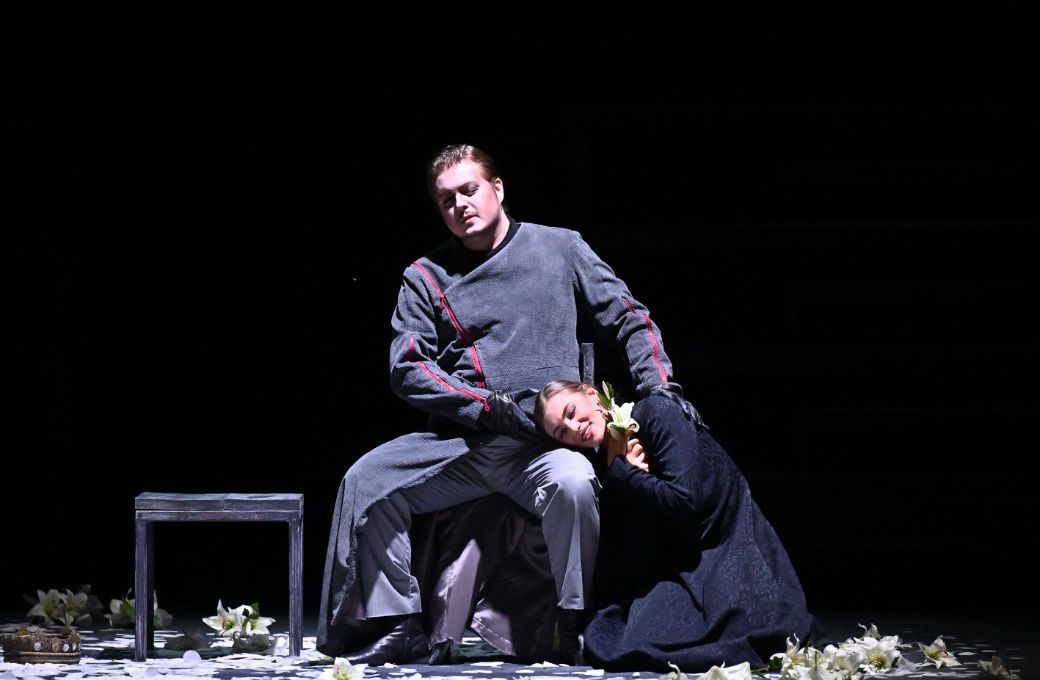 Szymon Mechliński (Il conte di Luna) and Sally Demonte (Leonora) &copy; Roberto Ricci