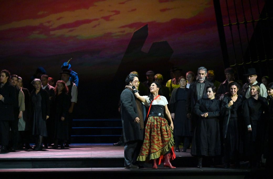 Amartuvshin Enkhbat (Don Carlo) and Annalisa Stroppa (Preziosilla) &copy; Roberto Ricci