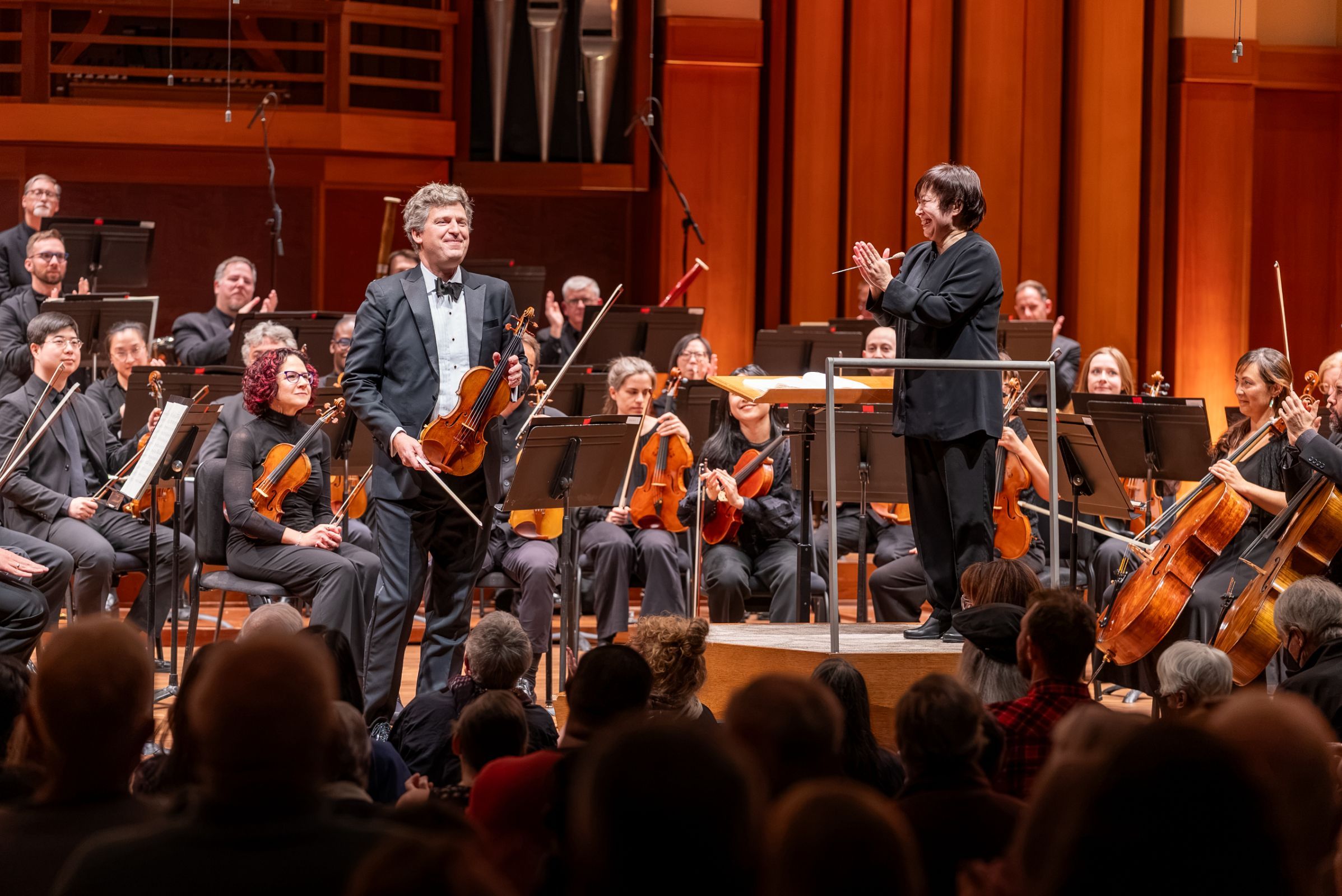 James Ehnes, Xian Zhang and the Seattle Symphony &copy; Seattle Symphony | James Holt