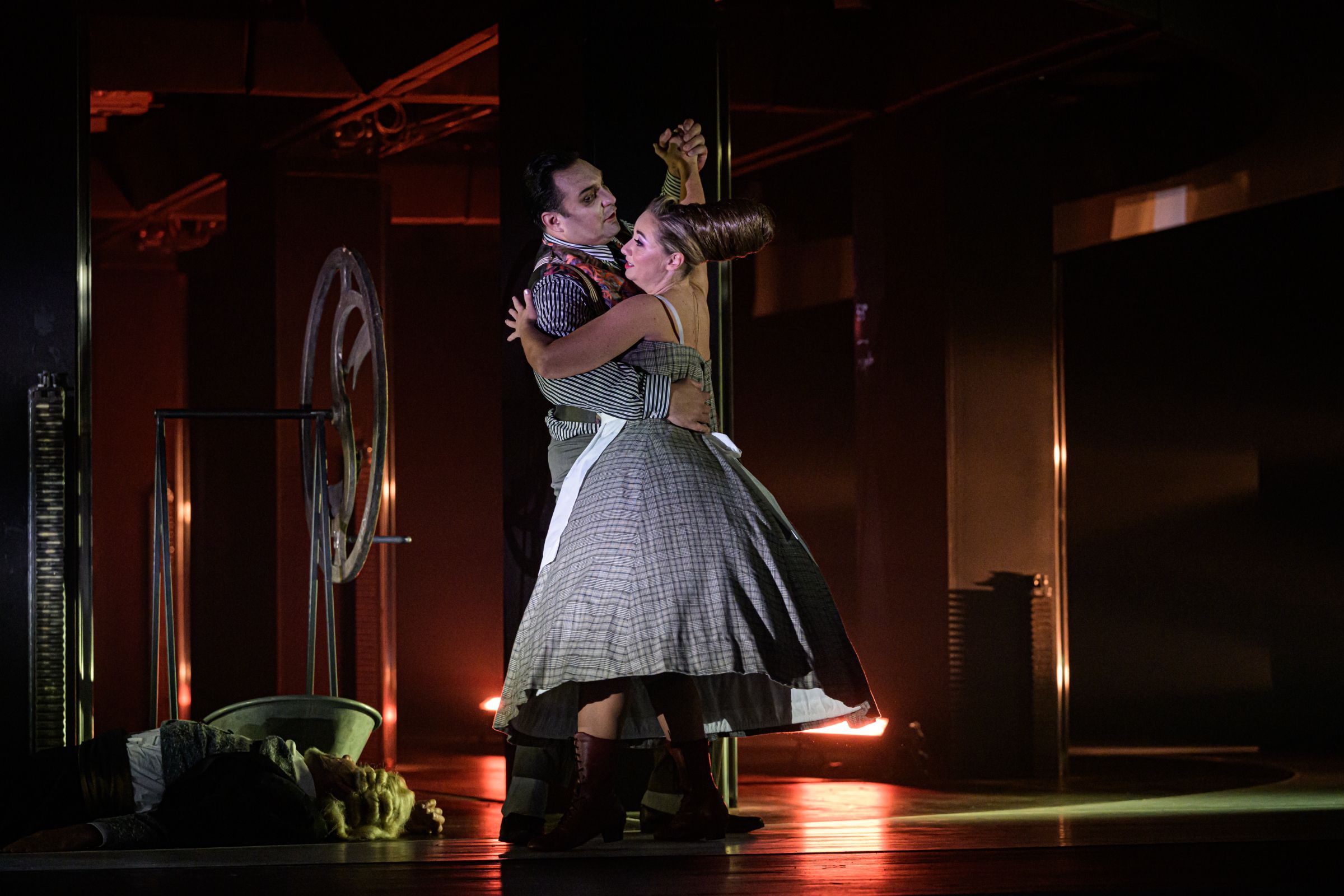 Adam Plachetka (Sweeney Todd) and Barbora Perná (Mrs Lovett) &copy; Serghei Gherciu