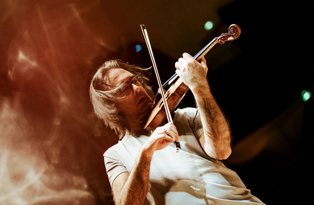 Leonidas Kavakos en r&eacute;p&eacute;tition avec l'Orchestre de Paris &copy; Mathias Benguigui