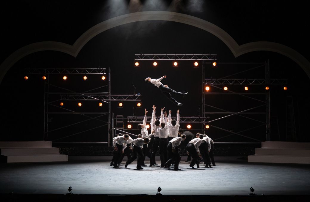 English National Ballet in Micaela Taylor&rsquo;s <i>Bow Out</i> &copy; Photography by ASH