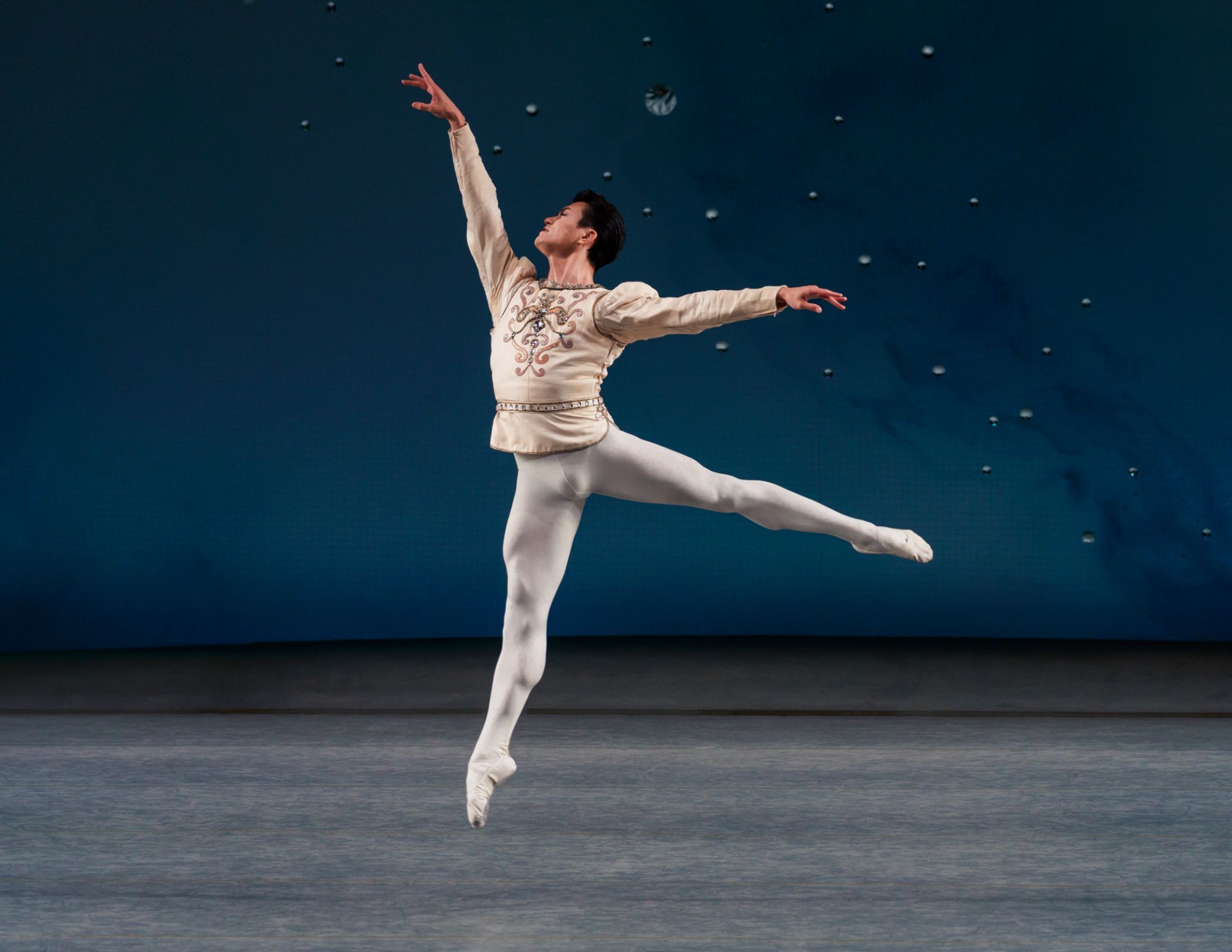 Chun Wai Chan in George Balanchine’s <i>Diamonds</i> from <i>Jewels</i> &copy; Erin Baiano
