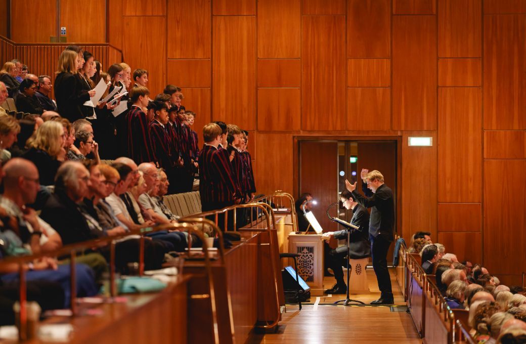 The Tiffin Boys' Choir and Girls' Choir © Andy Paradise