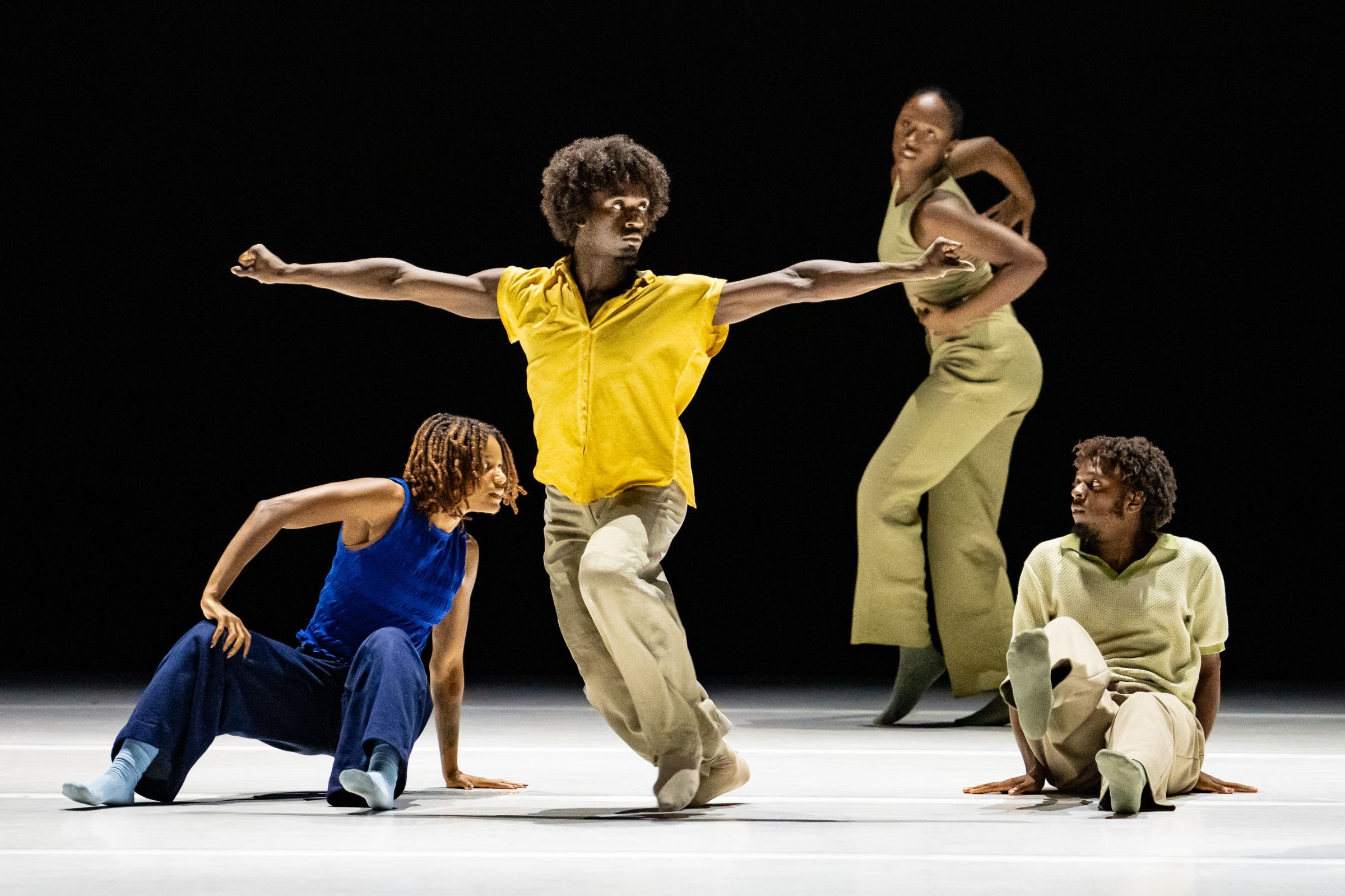 A.I.M by Kyle Abraham in Jermaine Spivey’s <i>In the act of undoing</i> &copy; Steven Pisano