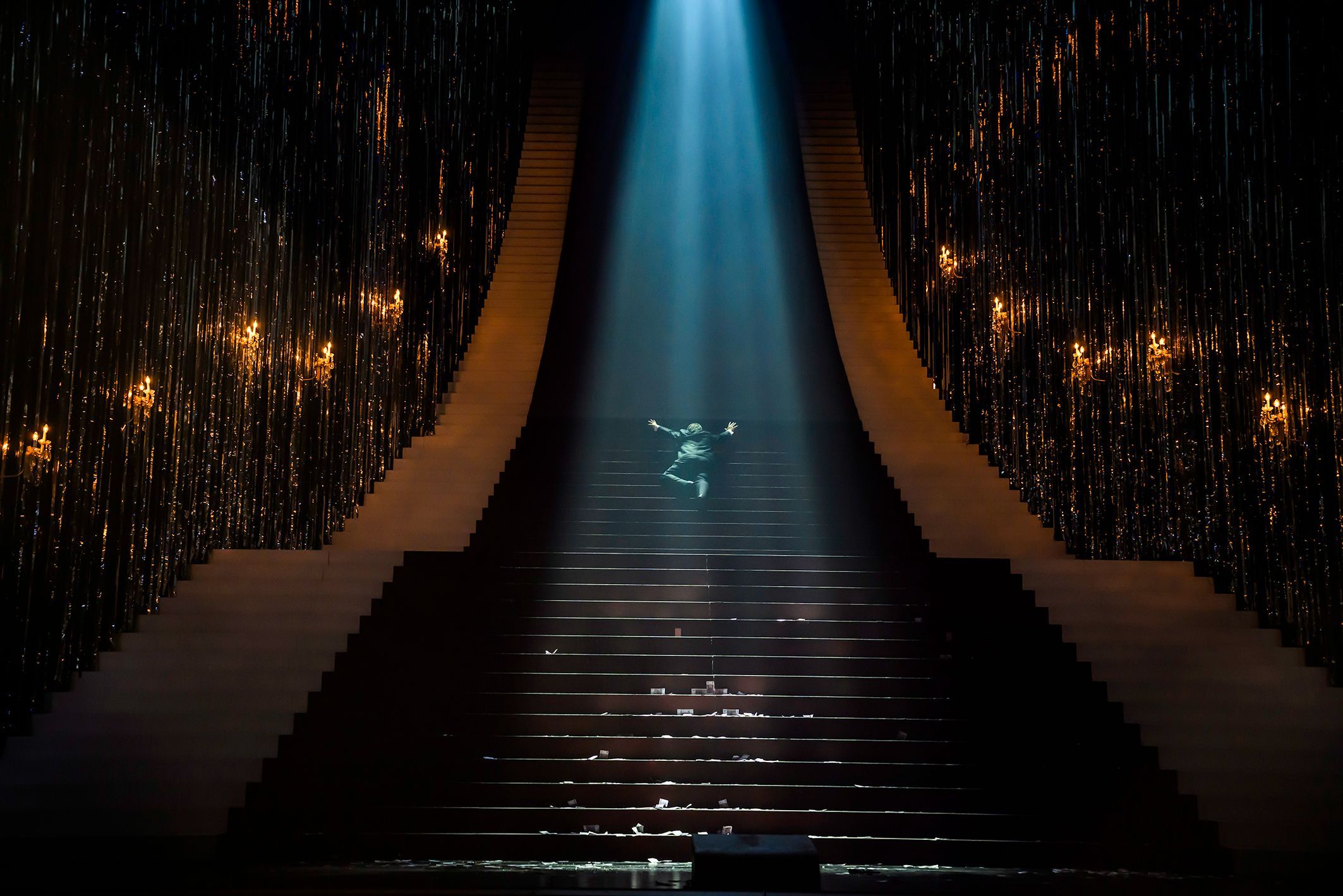 Bilder eines Wahns: <i>Pique Dame</i> an der Staatsoper Hannover © Bettine Stoess