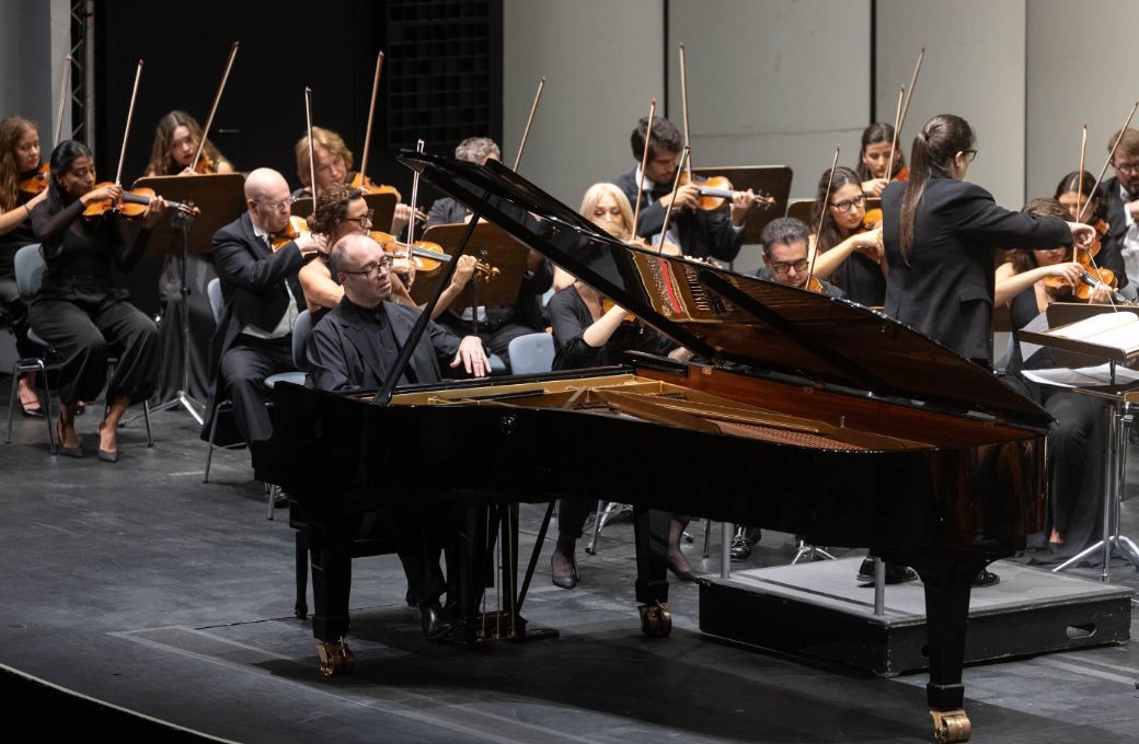 Alexander Melnikov y la Orquesta Sinfónica de Tenerife © Miguel Barreto | Orquesta Sinfónica de Tenerife