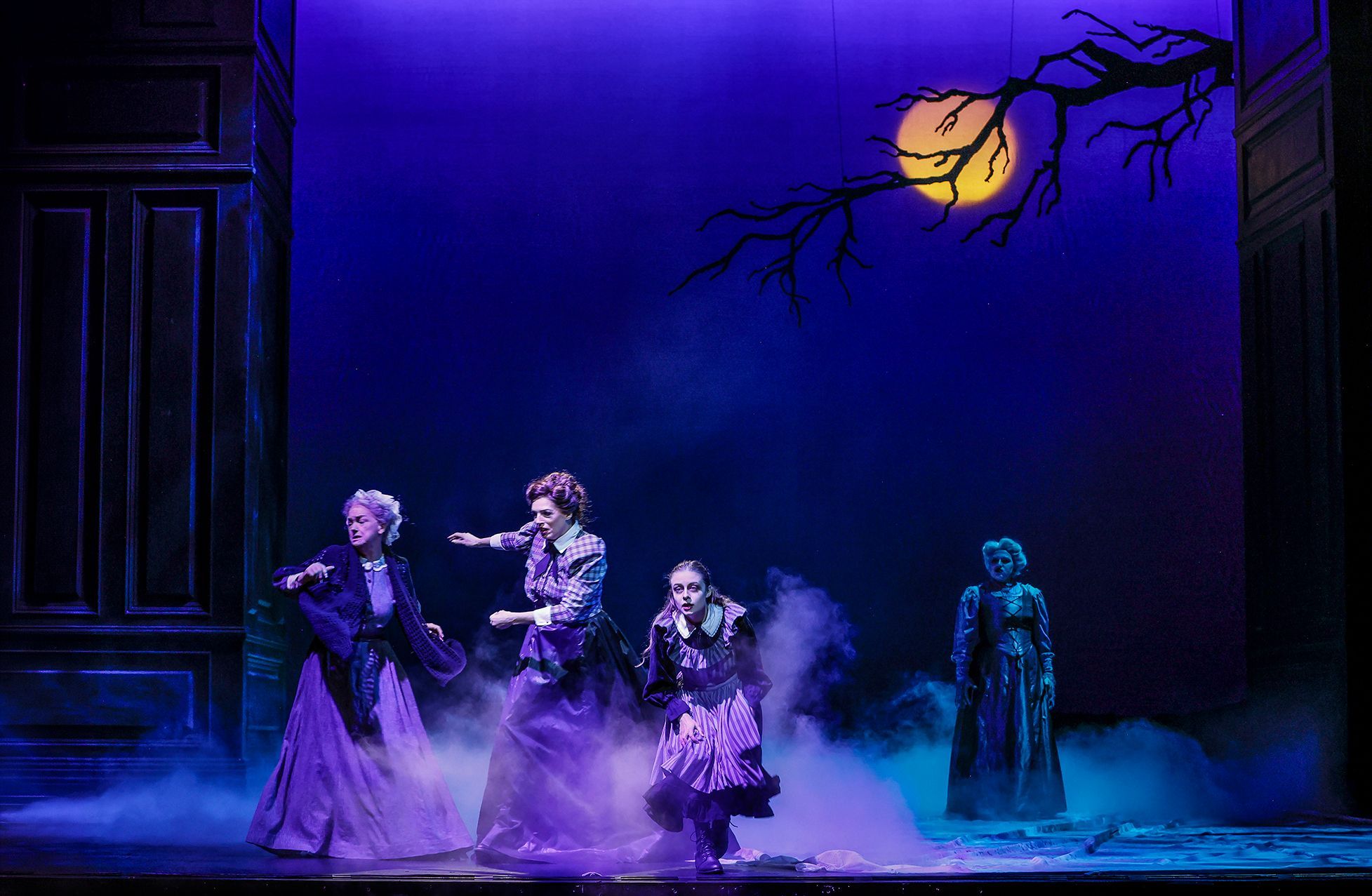 Sharon Prero (Mrs Grose), Rachelle Durkin, Genevieve Gray (Flora), Michaela Cadwgan (Miss Jessell) &copy; Jeff Busby