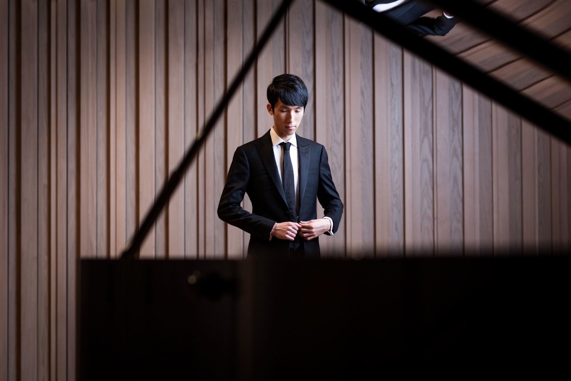 Eric Lu &copy; Benjamin Ealovega