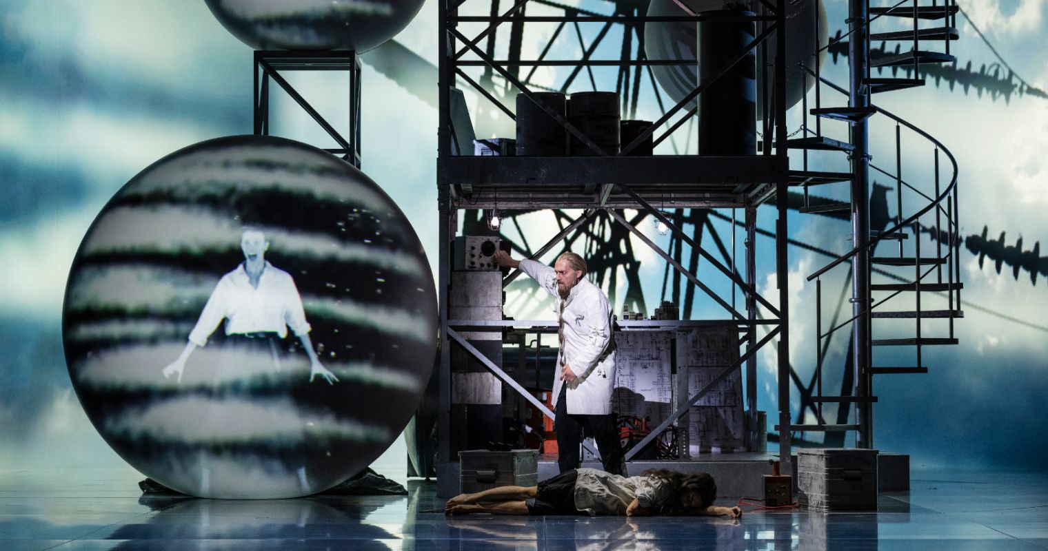 Frank Martin’s fascinating <i>La Tempête</i> opens the season at the Grand Théâtre de Genève &copy; Carole Parodi