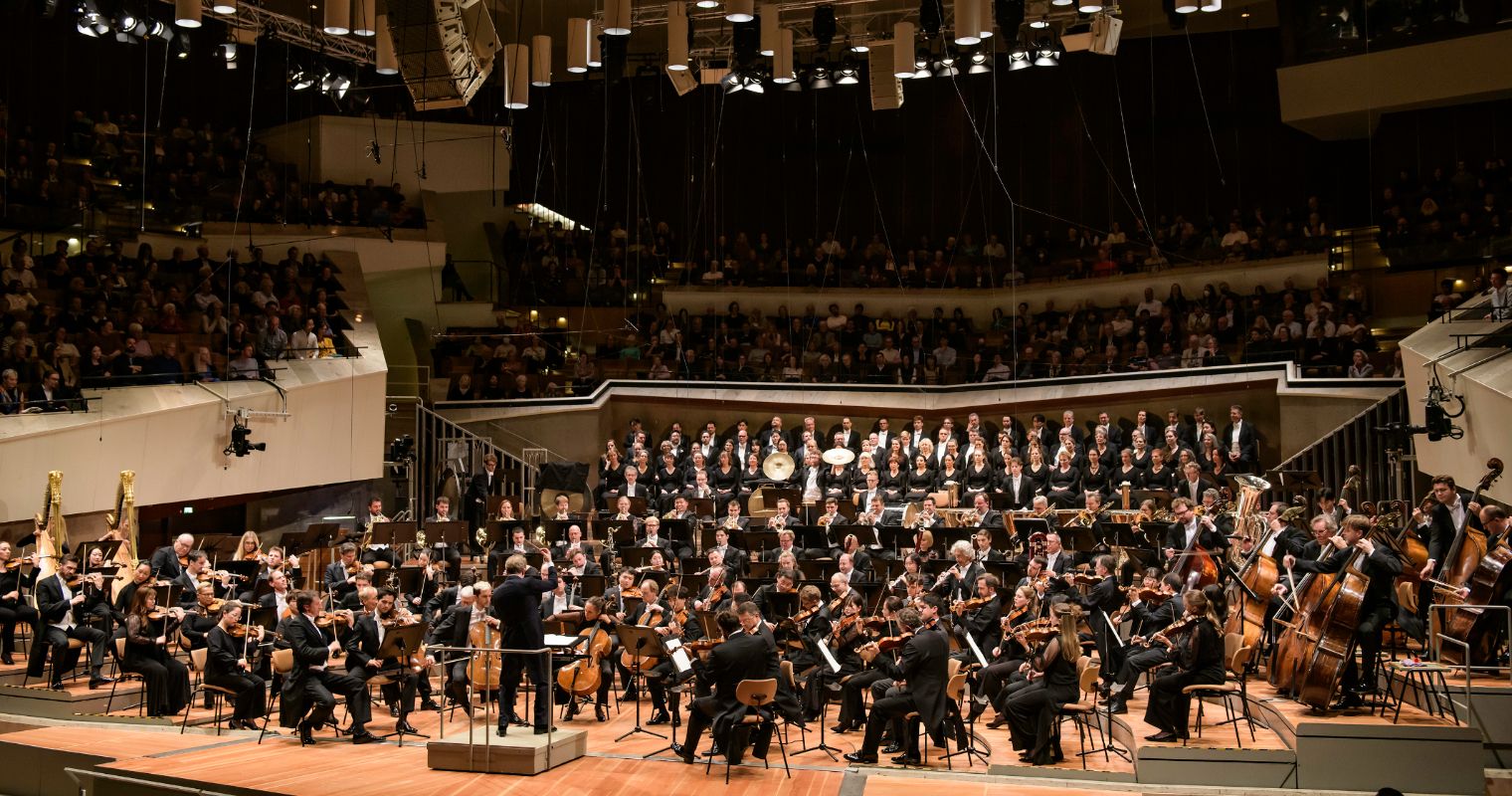Storms without the stress: Daniel Harding and the Berliner Philharmoniker in Mahler 2 &copy; Bettina Stöß