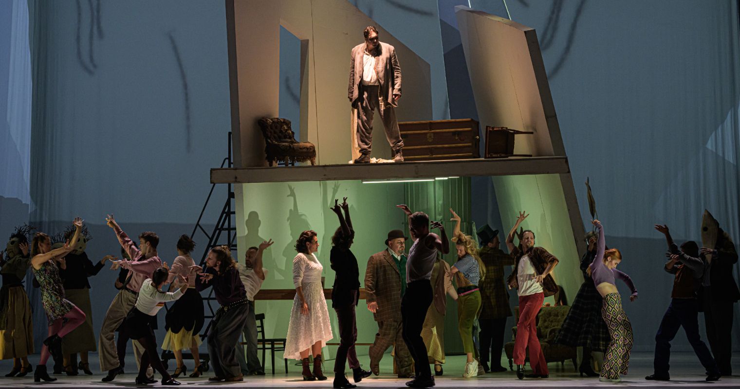 A musical turn hits all the wrong notes: <i>Sweeney Todd</i> at Prague State Opera &copy; Serghei Gherciu