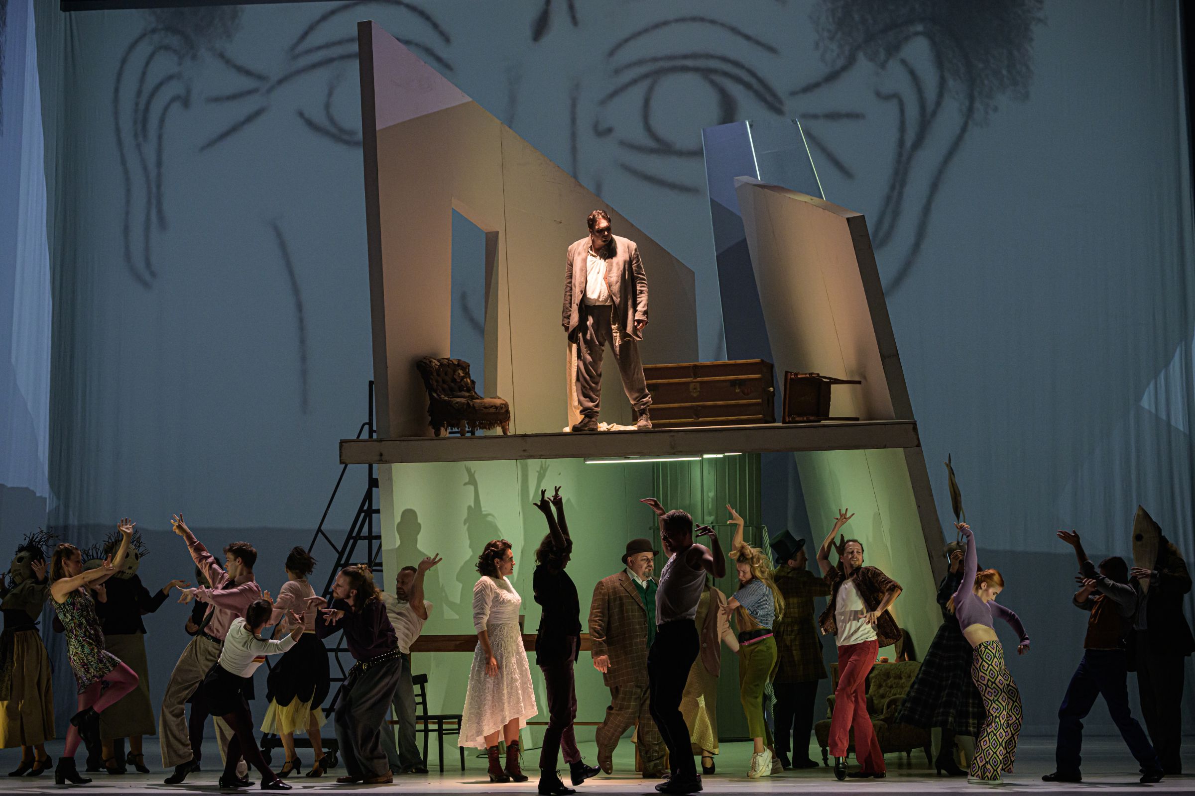 A musical turn hits all the wrong notes: <i>Sweeney Todd</i> at Prague State Opera &copy; Serghei Gherciu