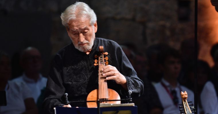 Les étoiles s'alignent à Ambronay avec le <i>Llibre Vermell</i> de Jordi Savall &copy; Bertrand Pichène