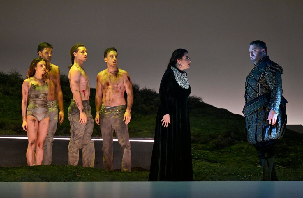 Marta Torbidoni (Alzira) and Daniel Luis de Vicente (Gusmano) &copy; Roberto Ricci | Festival Verdi