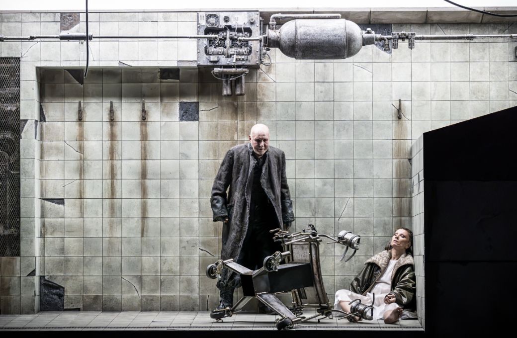 Brindley Sherratt (Gurnemanz), Ekaterina Gubanova (Kundry) &copy; The Royal Opera | Marc Brenner