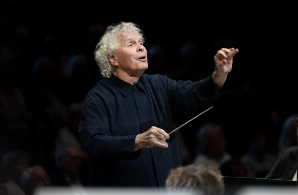 Sir Simon Rattle dirigiert das BRSO &copy; BR | Astrid Ackermann