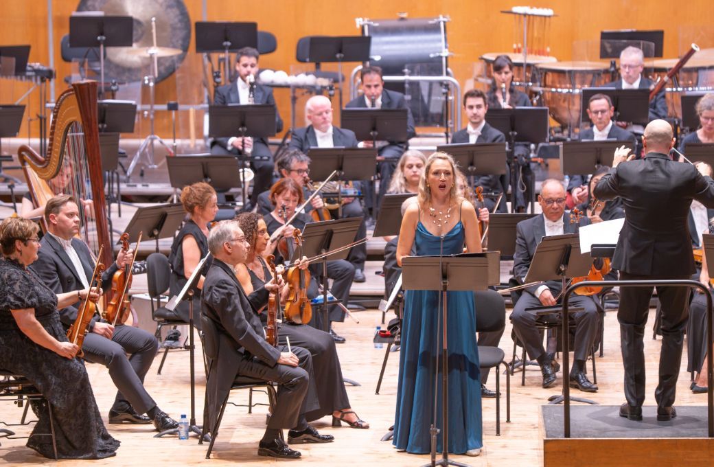 Katrin Wundsam durante el concierto en Santiago &copy; Real Filharmon&iacute;a de Galicia