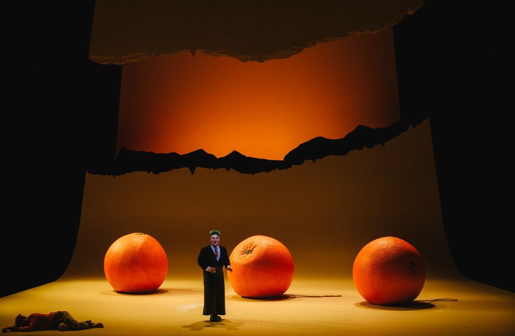 <i>L'Amour des trois oranges</i> à l'Opéra de Lyon © Paul Bourdrel