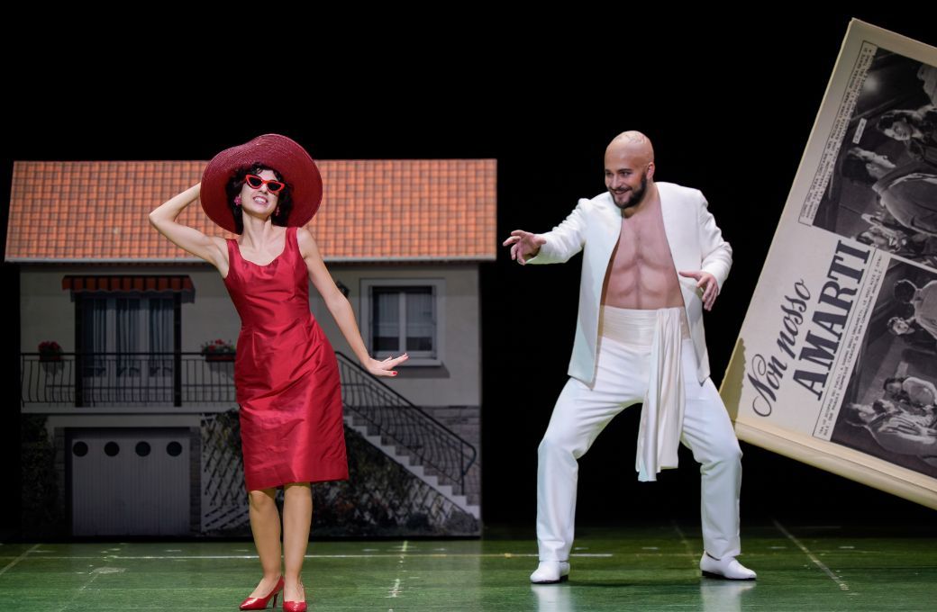 Claudia Muschio (Fiorilla) and Alejandro Bali&ntilde;as Vieites (Selim) &copy; Koji Iida | New National Theatre, Tokyo