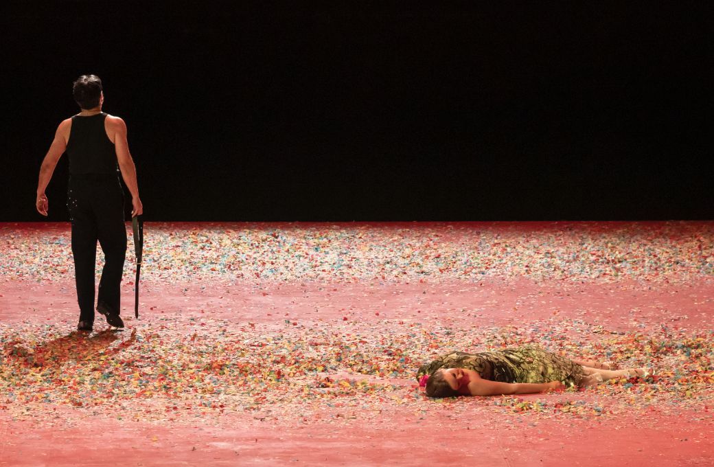 Escena de <i>Carmen</i> con direcci&oacute;n de escena de Ted Huffman &copy; Miguel Lorenzo &amp; Mikel Ponce | Les Arts