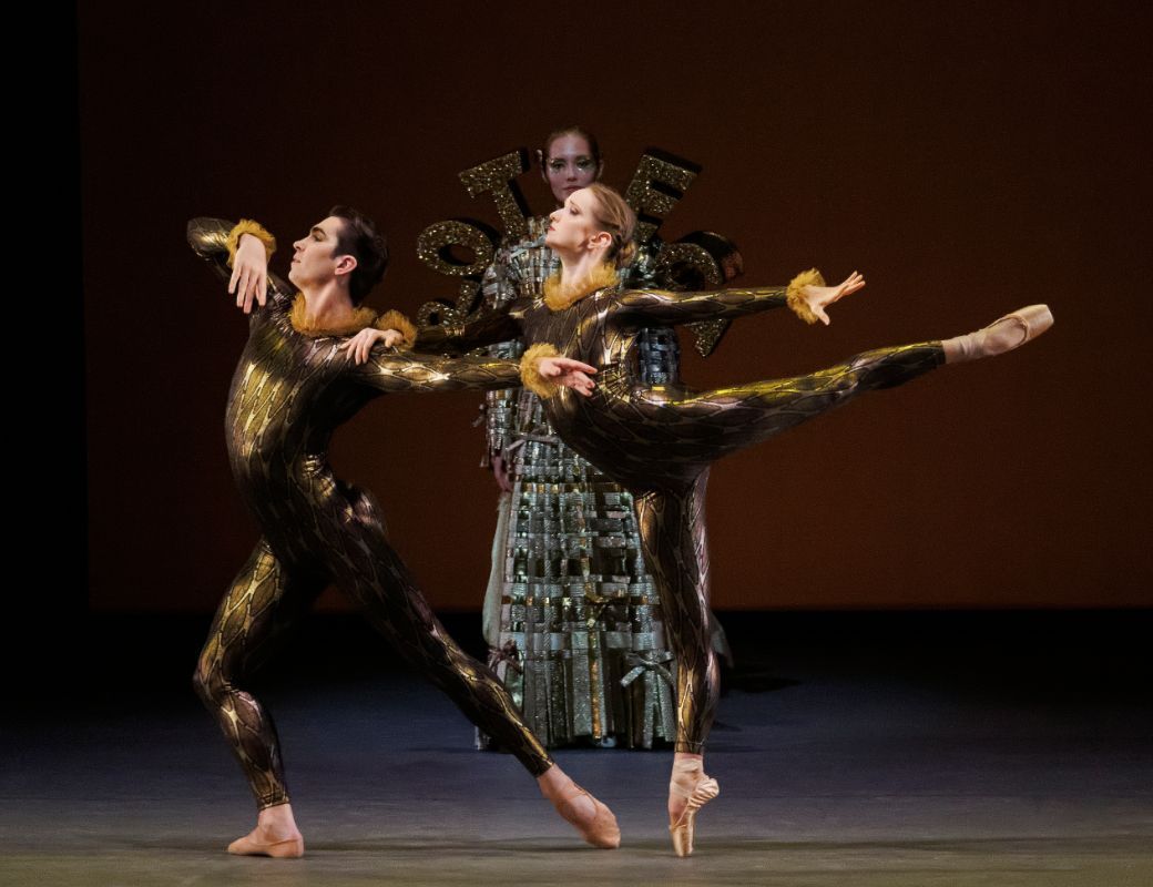 David Gabriel and Emma Von Enck in Alysa Pires&rsquo; <i>Auspicy</i> &copy; Erin Baiano