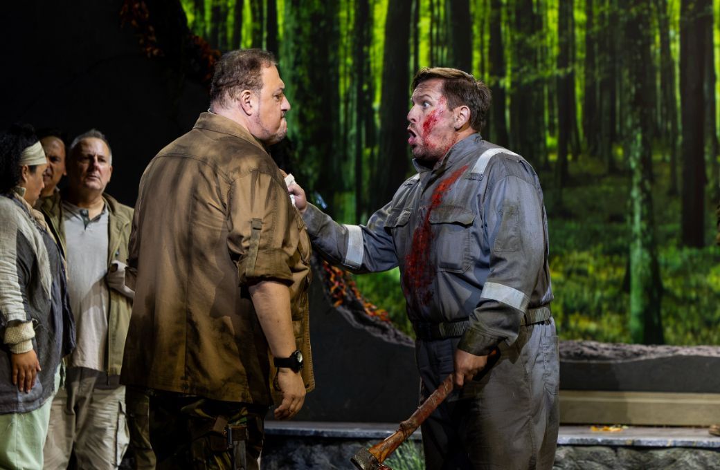 George Gagnidze (William Tell) and Ilya Silchukou (Leuthold) &copy; Nile Scott Studios