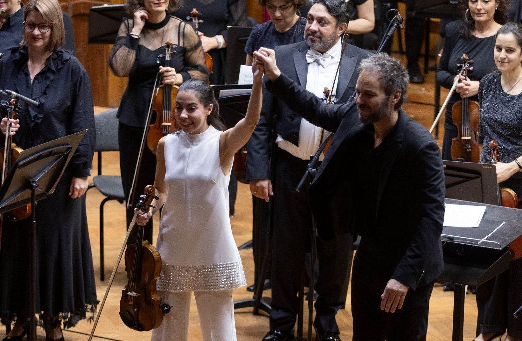 Sara Ferr&aacute;ndez, Josep Vicent and the Belgrade Philharmonic &copy; Marko Djokovic | Belgrade Philharmonic