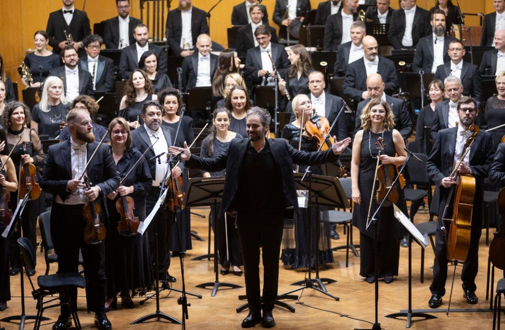 Josep Vicent and the Belgrade Philharmonic &copy; Marko Djokovic | Belgrade Philharmonic