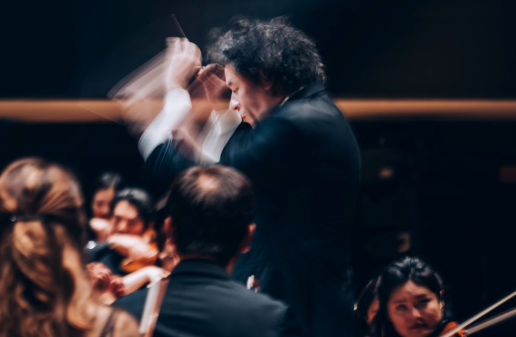 Gustavo Dudamel dirige le New York Philharmonic à la Philharmonie de Paris © Clément Savel / Cheeese
