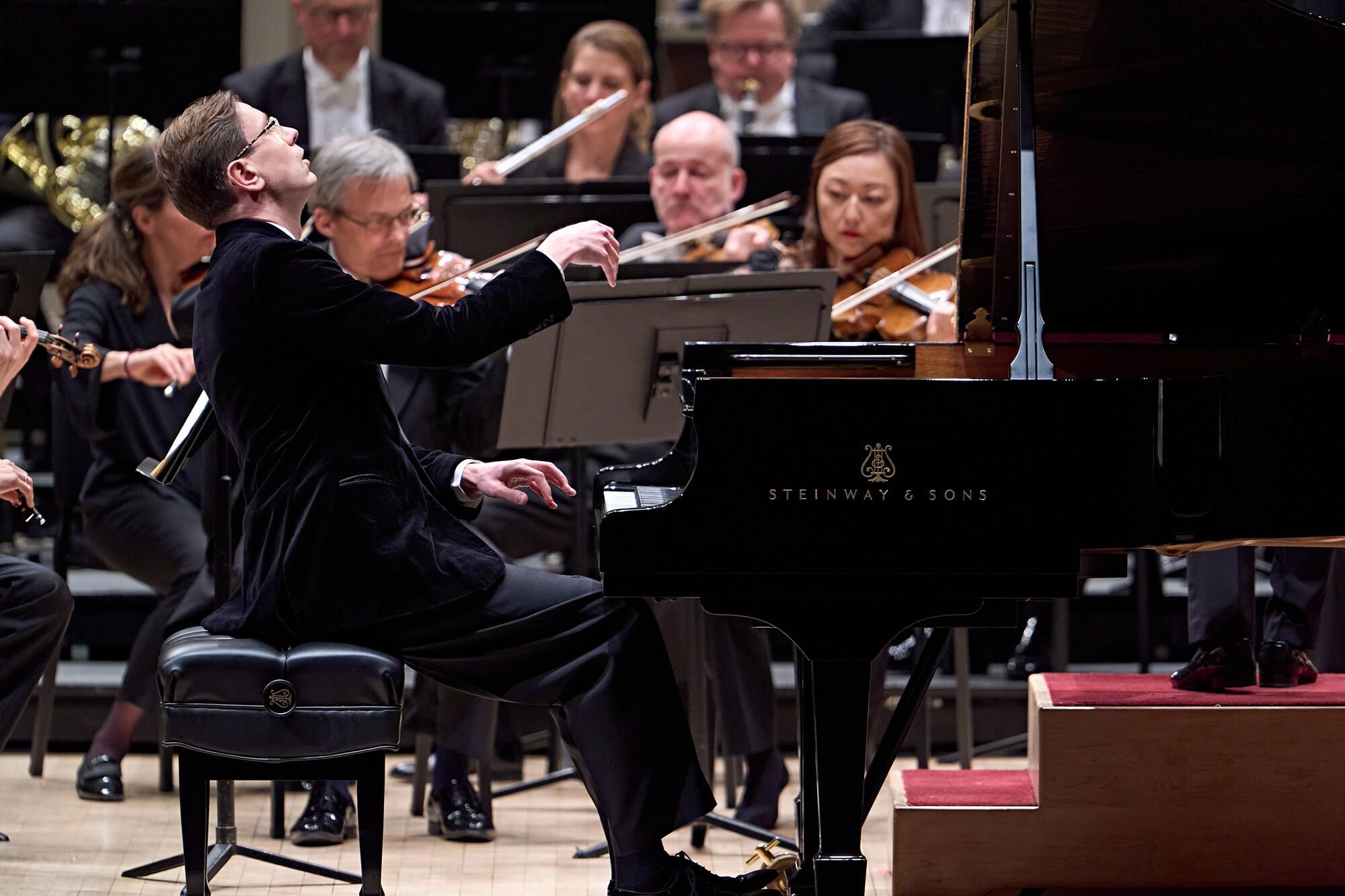 Víkingur Ólafsson and the Berliner Philharmoniker &copy; Rob Davidsen Media