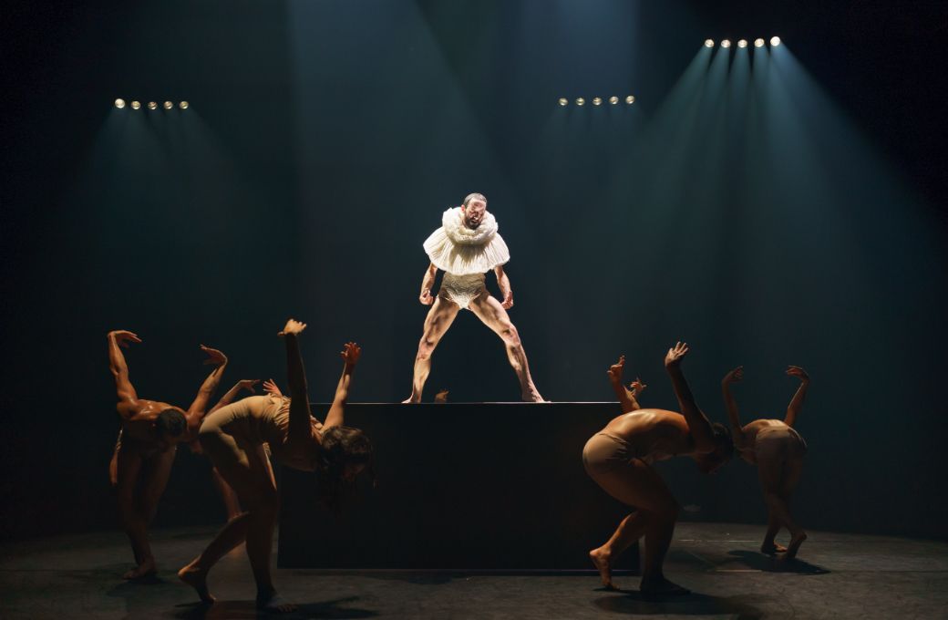Spellbound Contemporary Ballet Rome in Dunja Jocić&rsquo;s <i>Folk</i> &copy; Sjoerd Derine