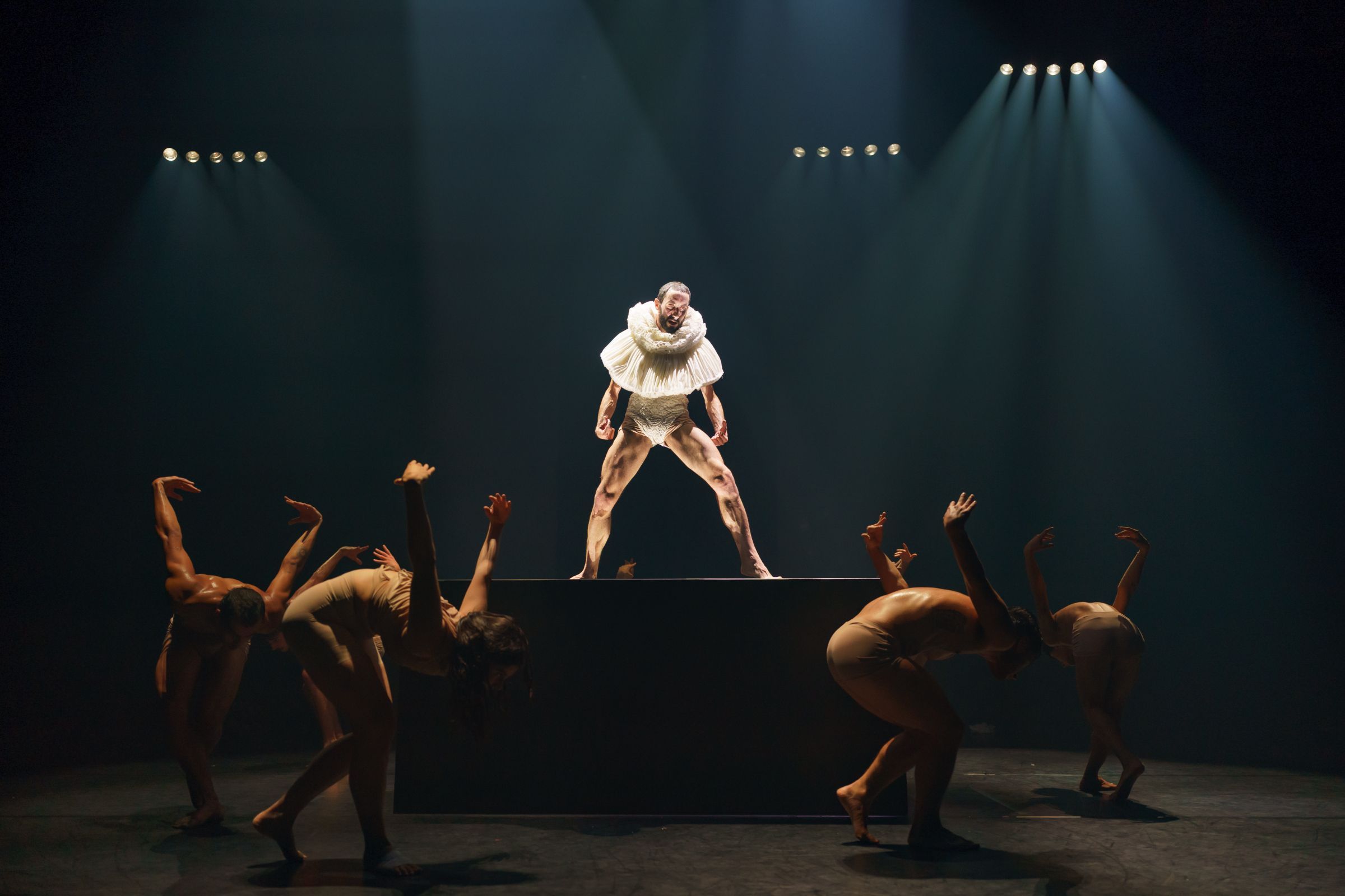 Spellbound Contemporary Ballet Rome in Dunja Jocić’s <i>Folk</i> &copy; Sjoerd Derine