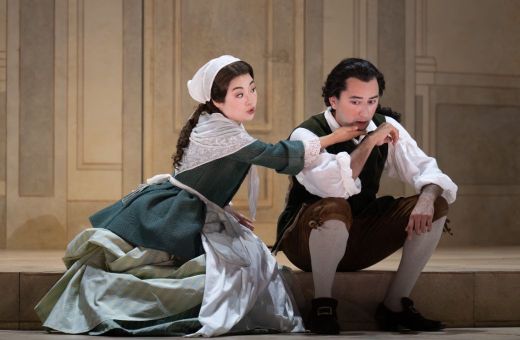 Henna Mun (Susanna) and Jasurbek Khaydarov (Figaro) © Glyndebourne Productions Ltd. Photo: ASH