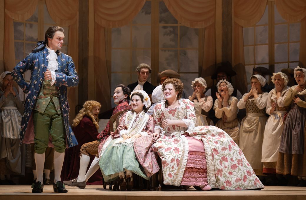 Anton Beliaev (Almaviva), Jasurbek Khaydarov (Figaro), Henna Mun (Susanna) and Madeline Boreham © Glyndebourne Productions Ltd. Photo: ASH