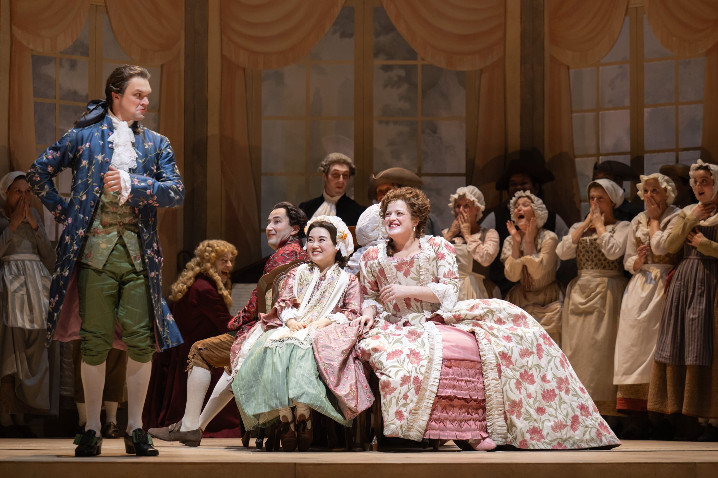 Anton Beliaev (Almaviva), Jasurbek Khaydarov (Figaro), Henna Mun (Susanna) and Madeline Boreham © Glyndebourne Productions Ltd. Photo: ASH