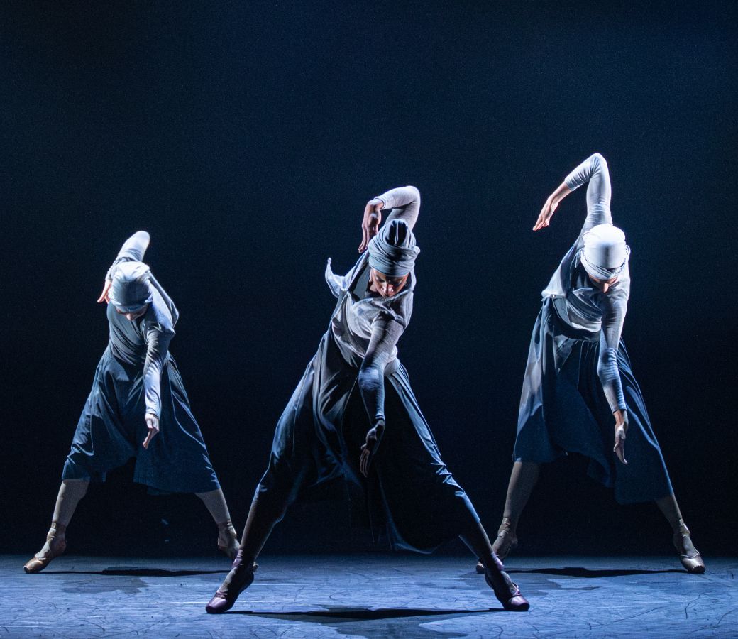 Ballet Black in Mthuthuzeli November&rsquo;s <i>Ingoma</i> &copy; Photography by ASH